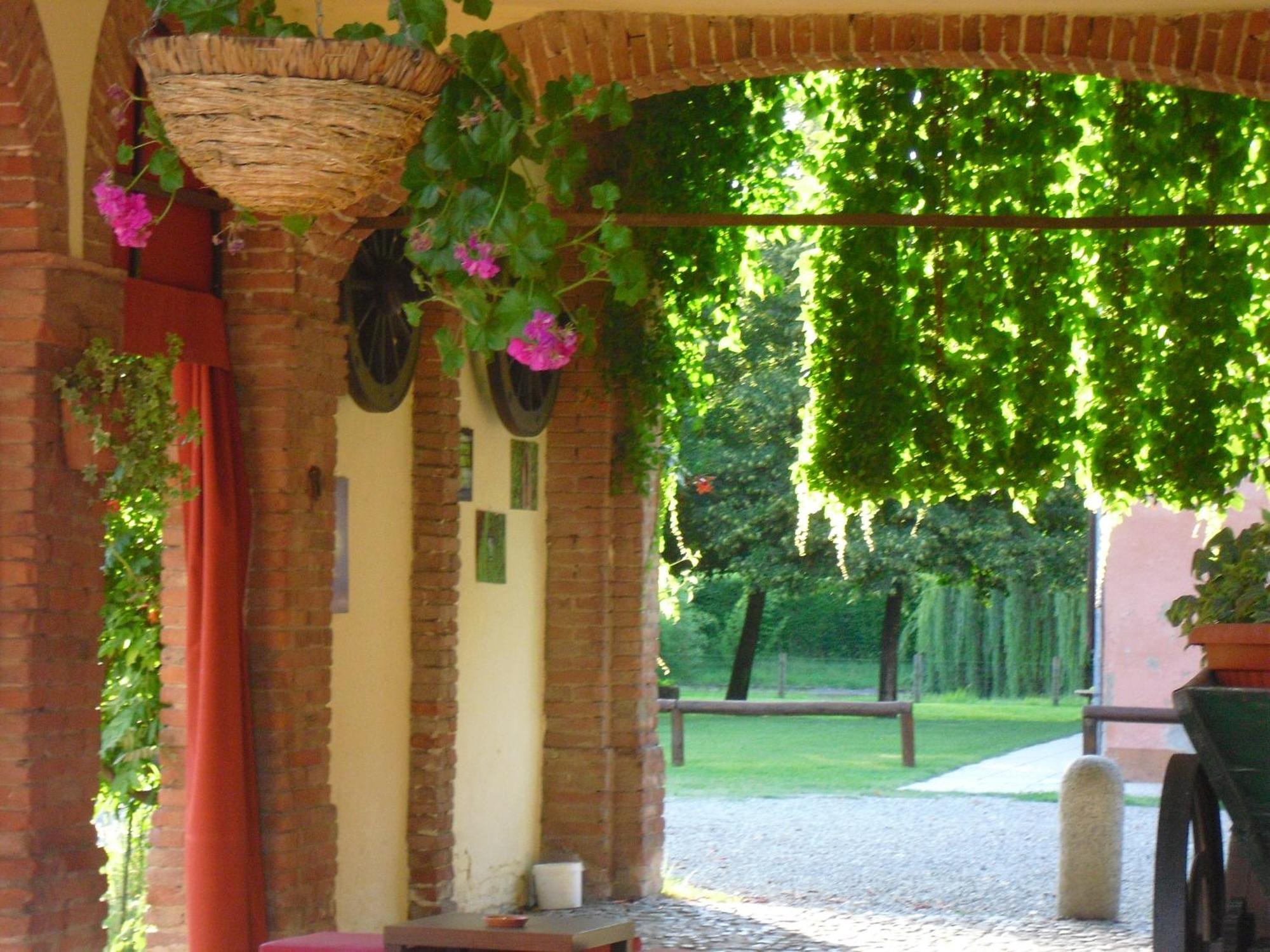 Agriturismo La Lupa Madonna della Provvidenza Exterior photo